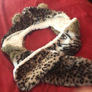 Funky hat muffler combo 🥶 Get ready for winter!